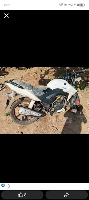 Nouveau TVS Apache 160 4V 2022 Gris