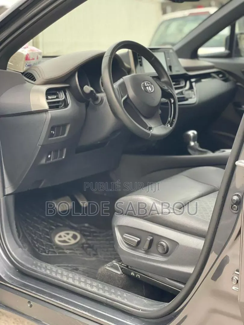 Nouveau Toyota C-HR 2025 Noir