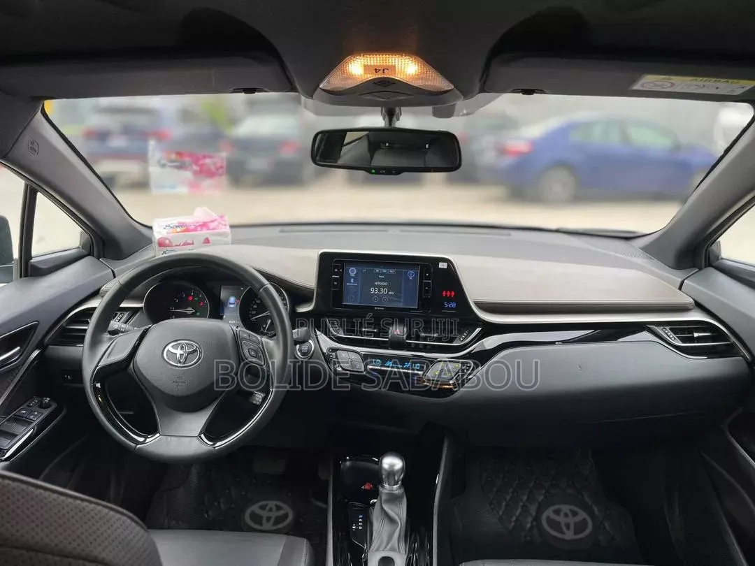 Nouveau Toyota C-HR 2025 Noir