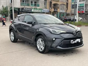 Nouveau Toyota C-HR 2025 Noir