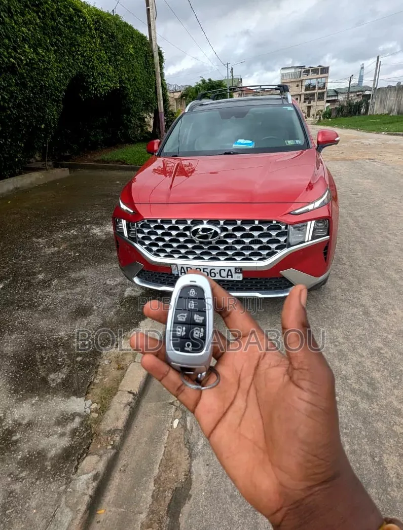 Nouveau Hyundai Santa Fe 2023 Rouge
