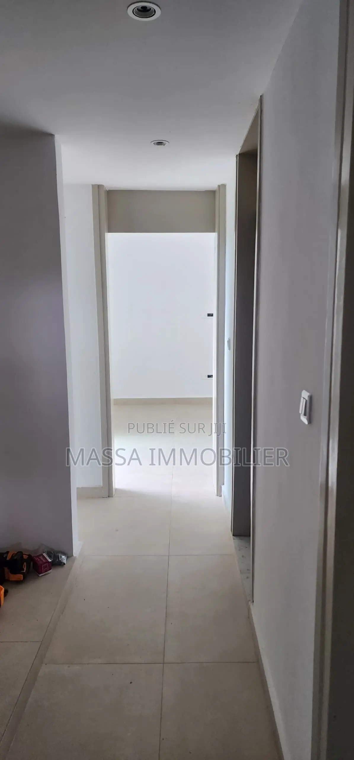 3chbre Appartement dans Massa Immobilier, Cocody à Louer