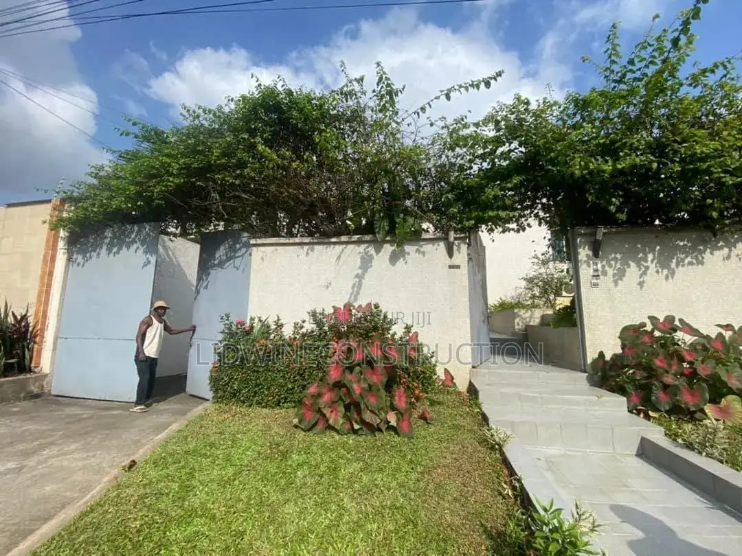 7chbre Duplex dans Deux Plateaux à Vendre
