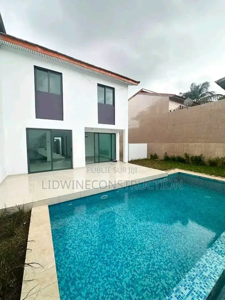 4chbre Duplex dans Cocody à Louer