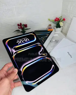 Nouveau Apple iPad Pro 13 (2025) 256 GB Autre