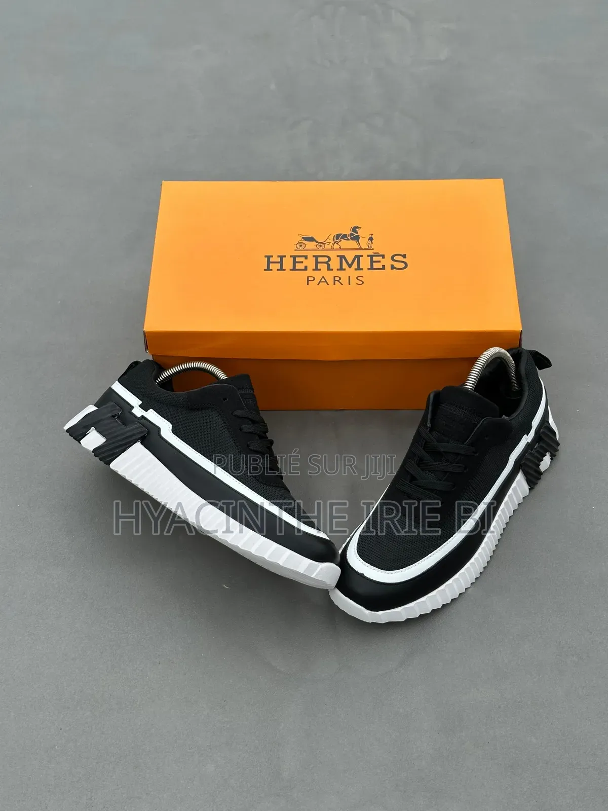 Hermes Sneakers Authentique Original P40-45 
Style, Confort,