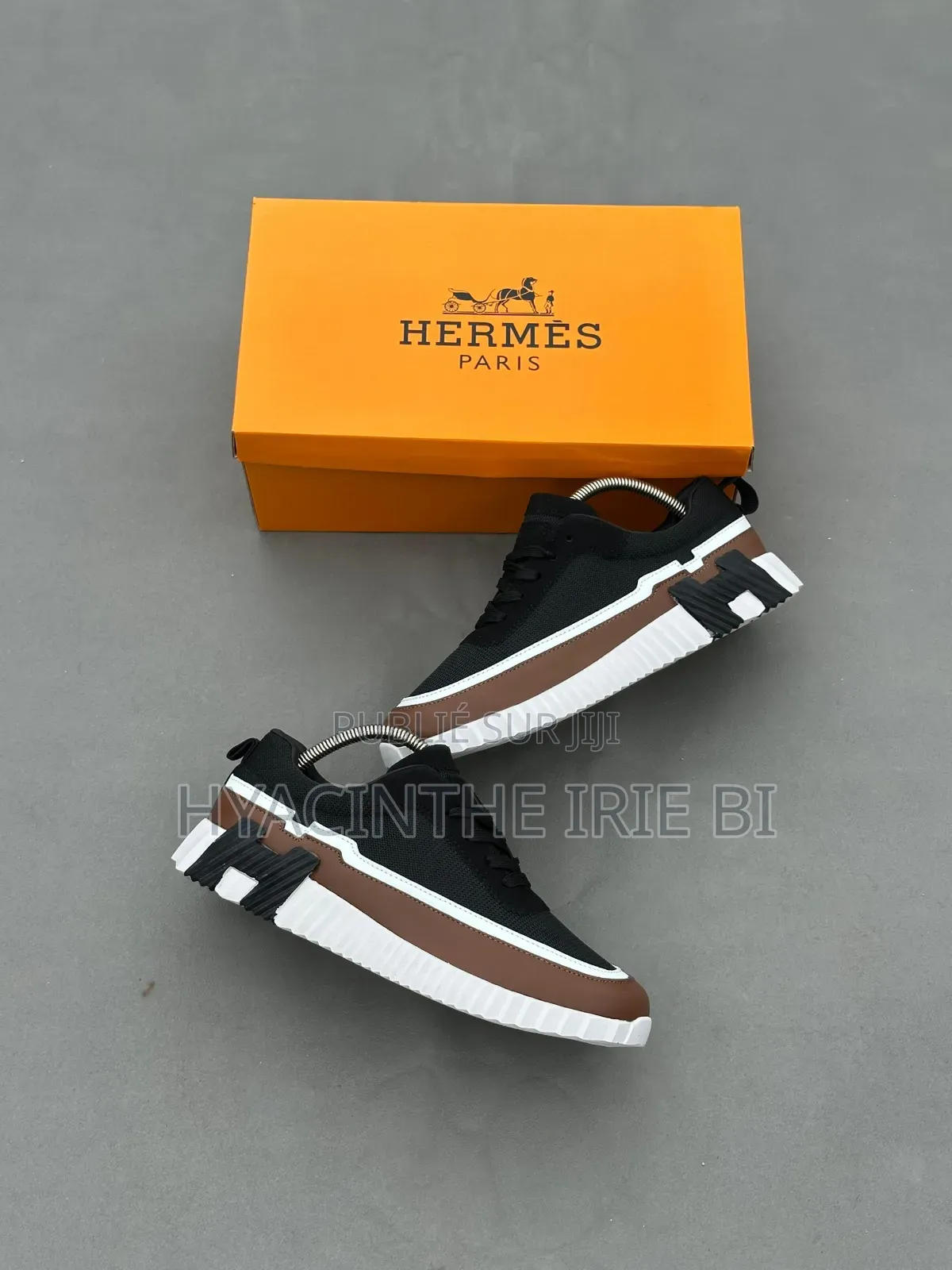 Hermes Sneakers Authentique Original P40-45 
Style, Confort,