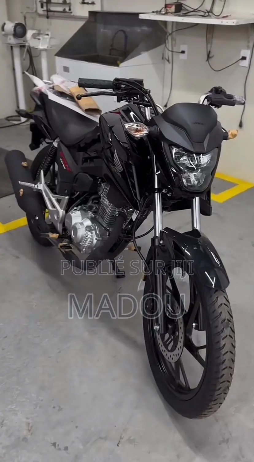 Nouveau Yamaha Crux 2026 Bleu