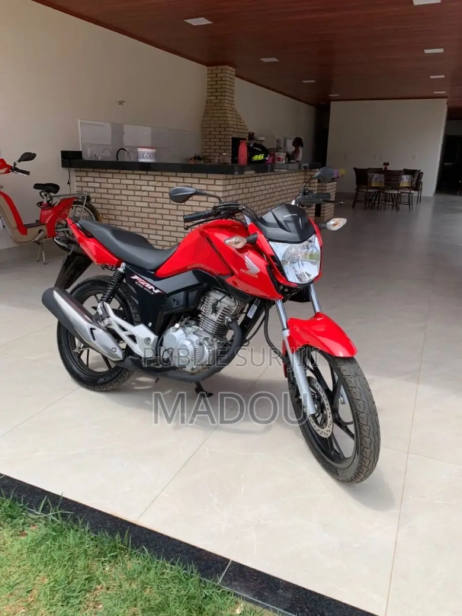 Nouveau Yamaha Crux 2026 Bleu