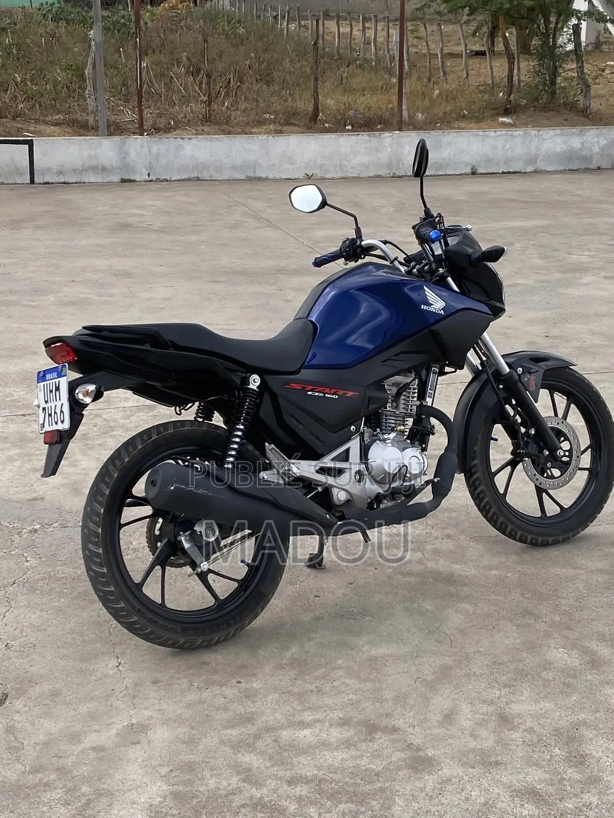 Nouveau Yamaha Crux 2026 Bleu