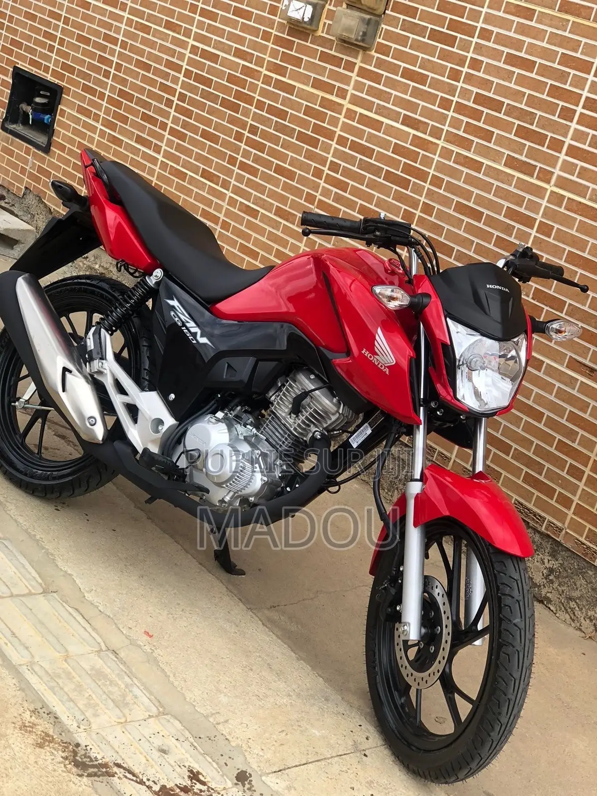 Nouveau Yamaha Crux 2026 Bleu