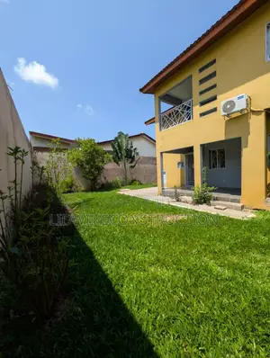 5chbre Duplex dans Cocody à Louer