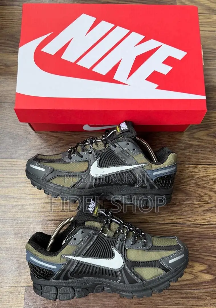 Nike Vomero 5