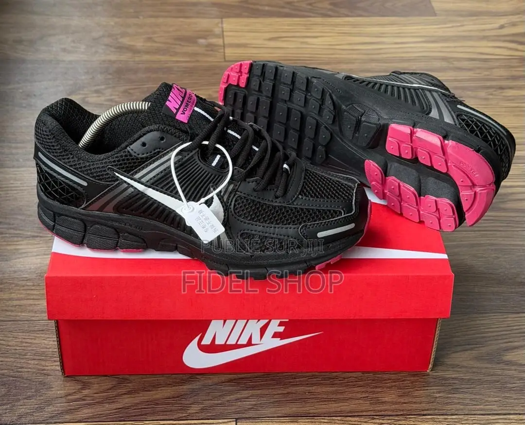 Nike Vomero 5