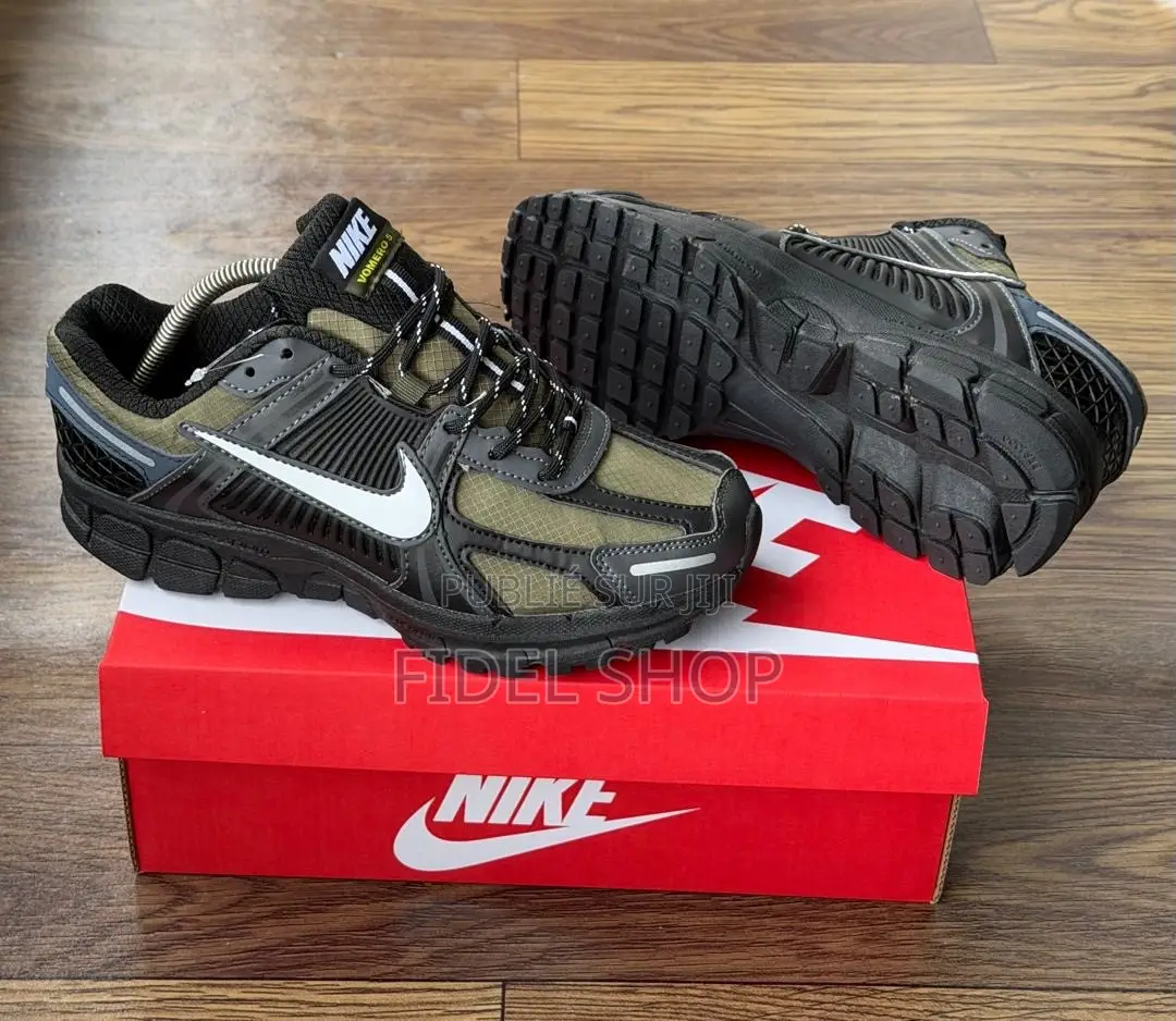 Nike Vomero 5