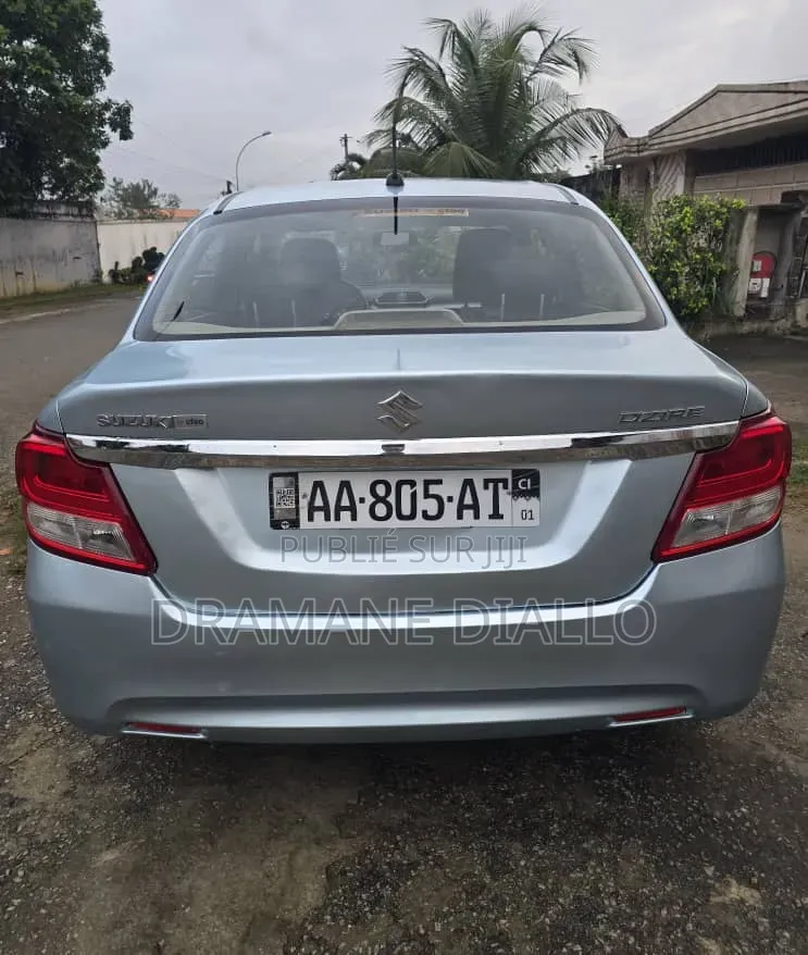 Suzuki Dzire 2024 Bleu
