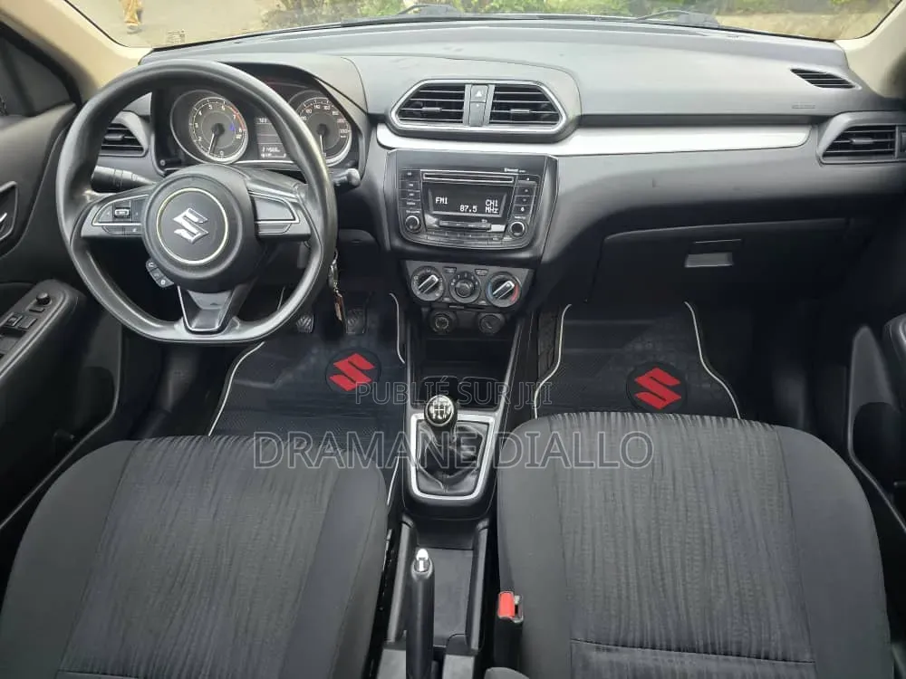Suzuki Dzire 2024 Bleu