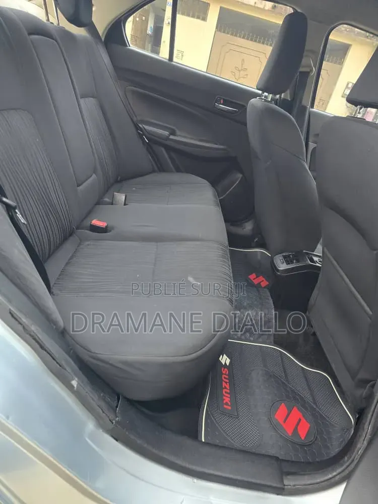 Suzuki Dzire 2024 Bleu