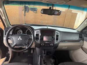 Mitsubishi Pajero 2022 Noir