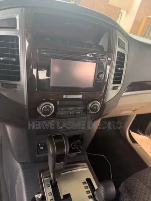 Mitsubishi Pajero 2022 Noir