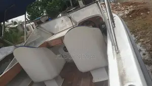À Vendre Bateau Coque Guenec Moteur 100cv Yamaha À 11million