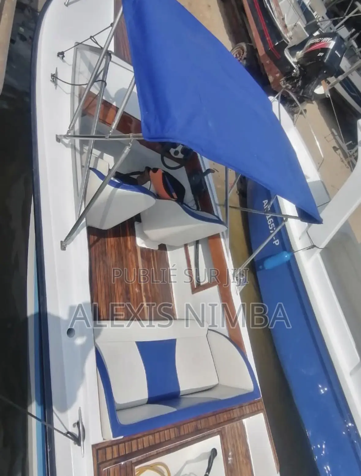 À Vendre Bateau Coque Guenec Moteur 100cv Yamaha À 11million