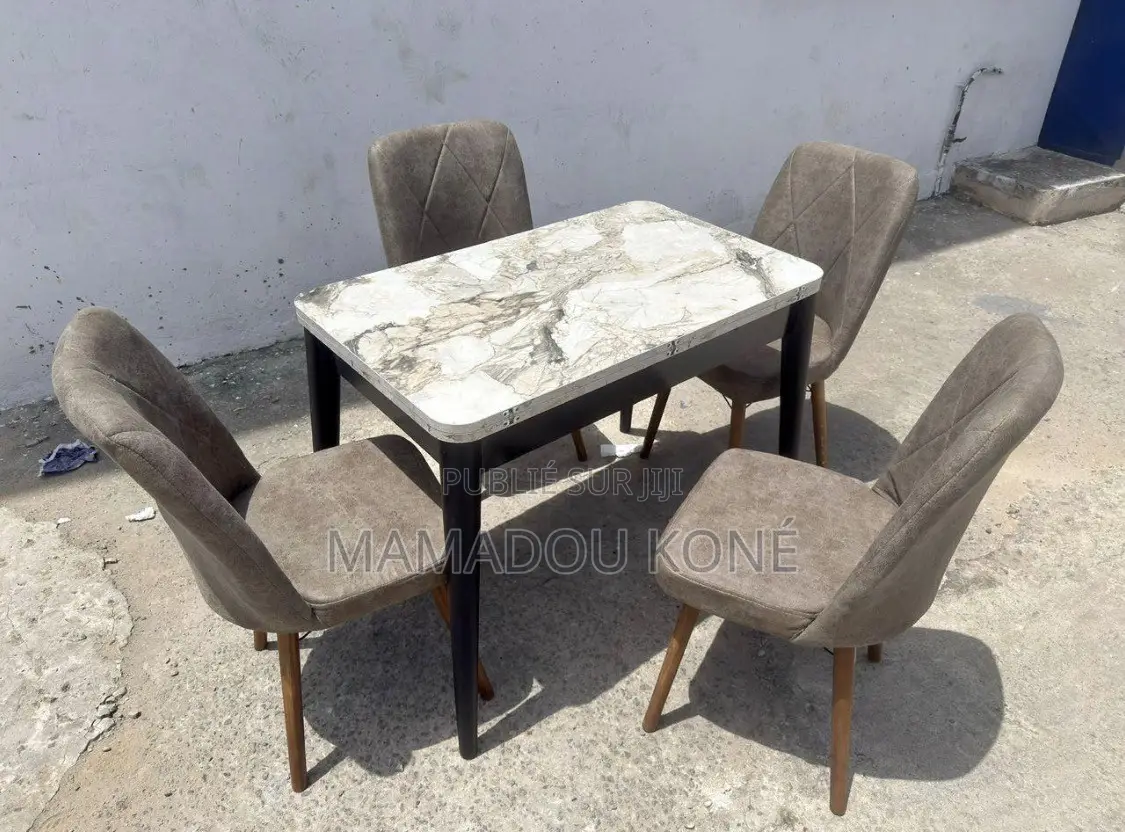 Table À Manger Plus 04 Chaises