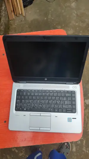 Ordinateur portable HP ProBook 640 G3 8GB Intel Core i5 SSD 500GB