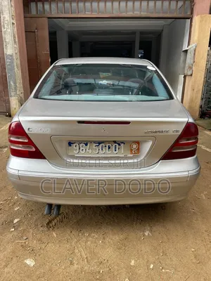 Mercedes-Benz C200 2000 Gris