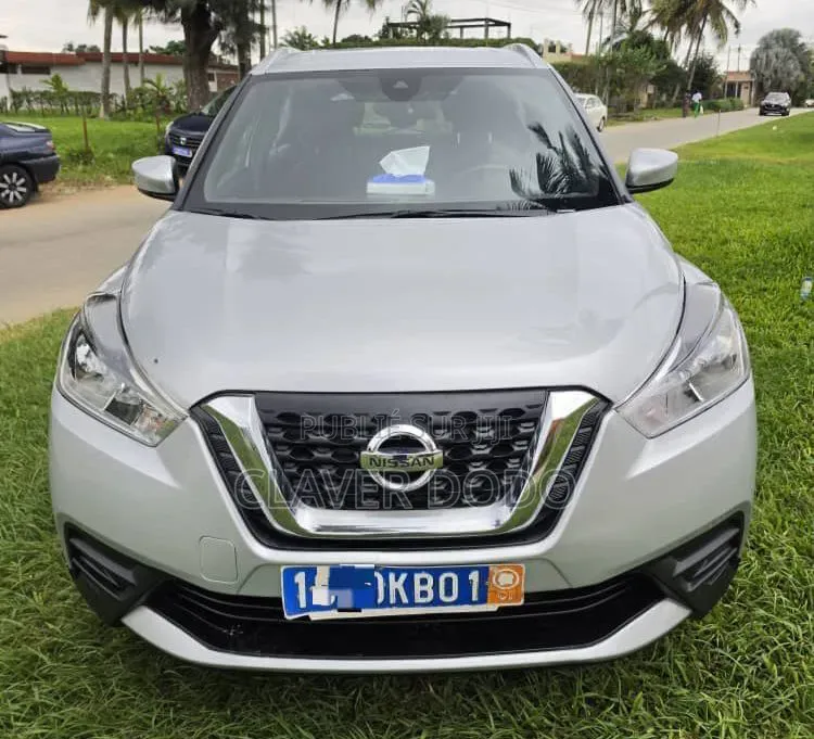 Nissan Kicks 2020 Gris