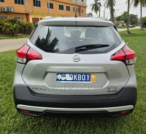 Nissan Kicks 2020 Gris