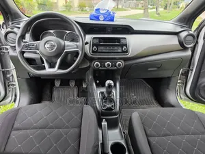 Nissan Kicks 2020 Gris
