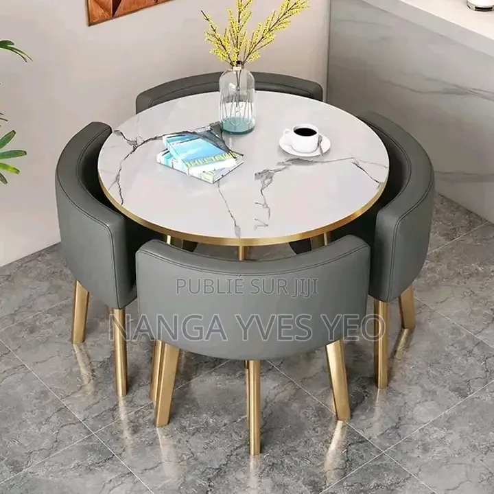 Table À Manger