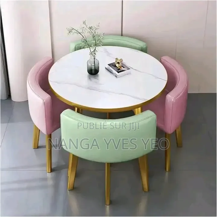 Table À Manger