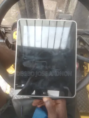 Apple iPad Wi-Fi 32 GB Gris