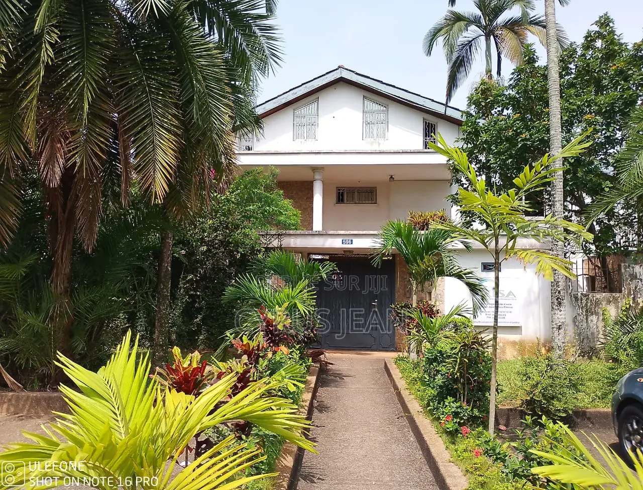 8chbre Duplex dans Mona Immobilier, Cocody à Louer