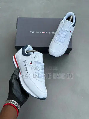 Tommy Hilfiger  Authentique Original P40-45
Style, Confort, Élégance