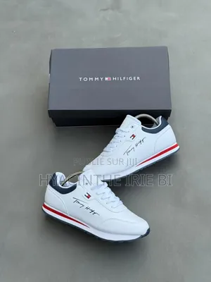 Tommy Hilfiger  Authentique Original P40-45
Style, Confort, Élégance