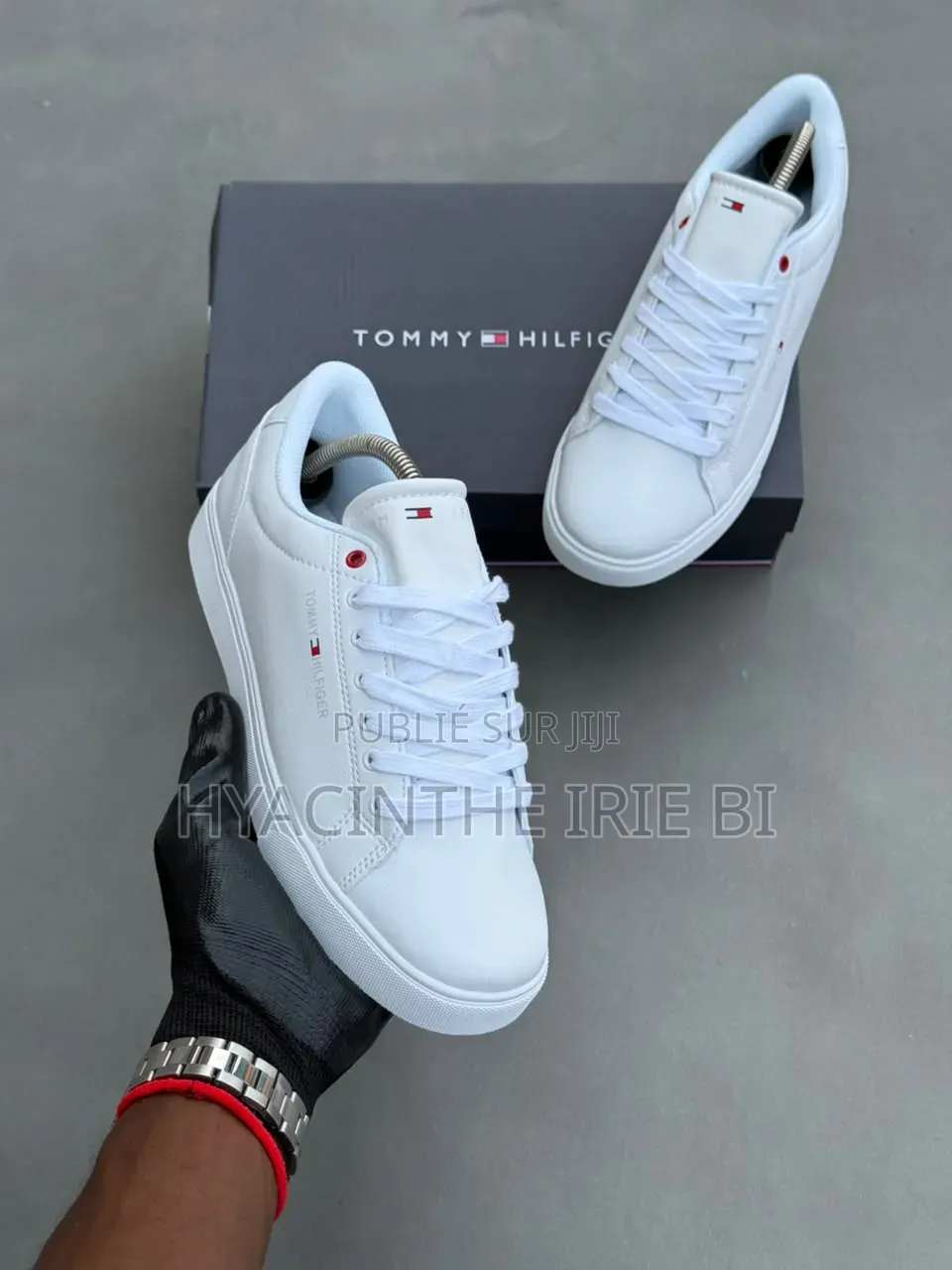 Tommy Hilfiger  Authentique Original P40-45
Style, Confort, Élégance