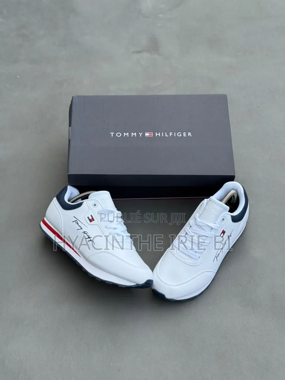 Tommy Hilfiger  Authentique Original P40-45
Style, Confort, Élégance