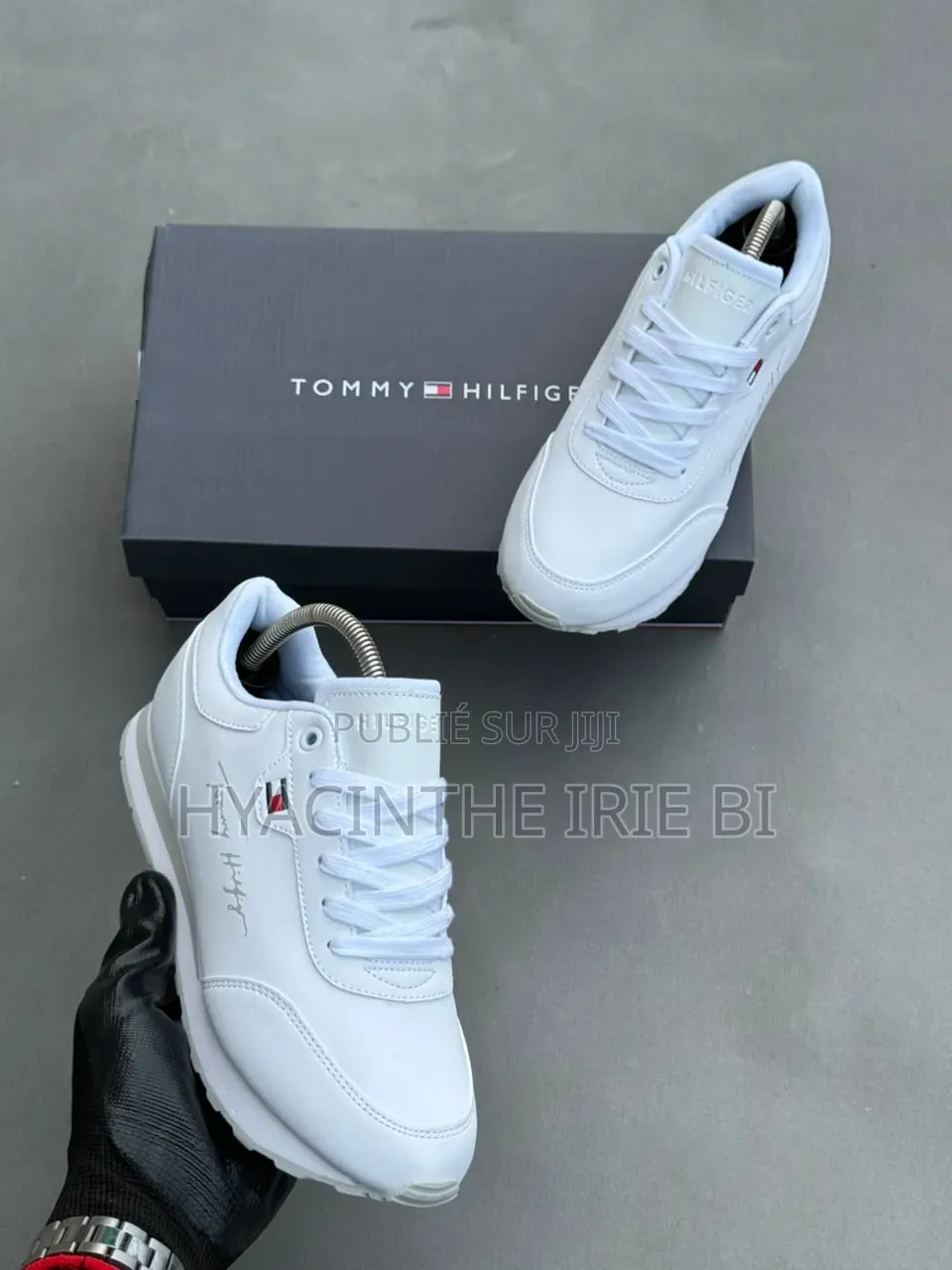 Tommy Hilfiger  Authentique Original P40-45
Style, Confort, Élégance