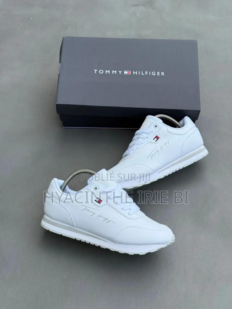 Tommy Hilfiger  Authentique Original P40-45
Style, Confort, Élégance