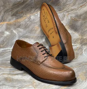 Paires De Souliers Matière Cuir Veritable Authentique Original P40-45