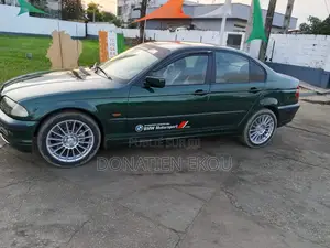 BMW 318i 2000 Vert