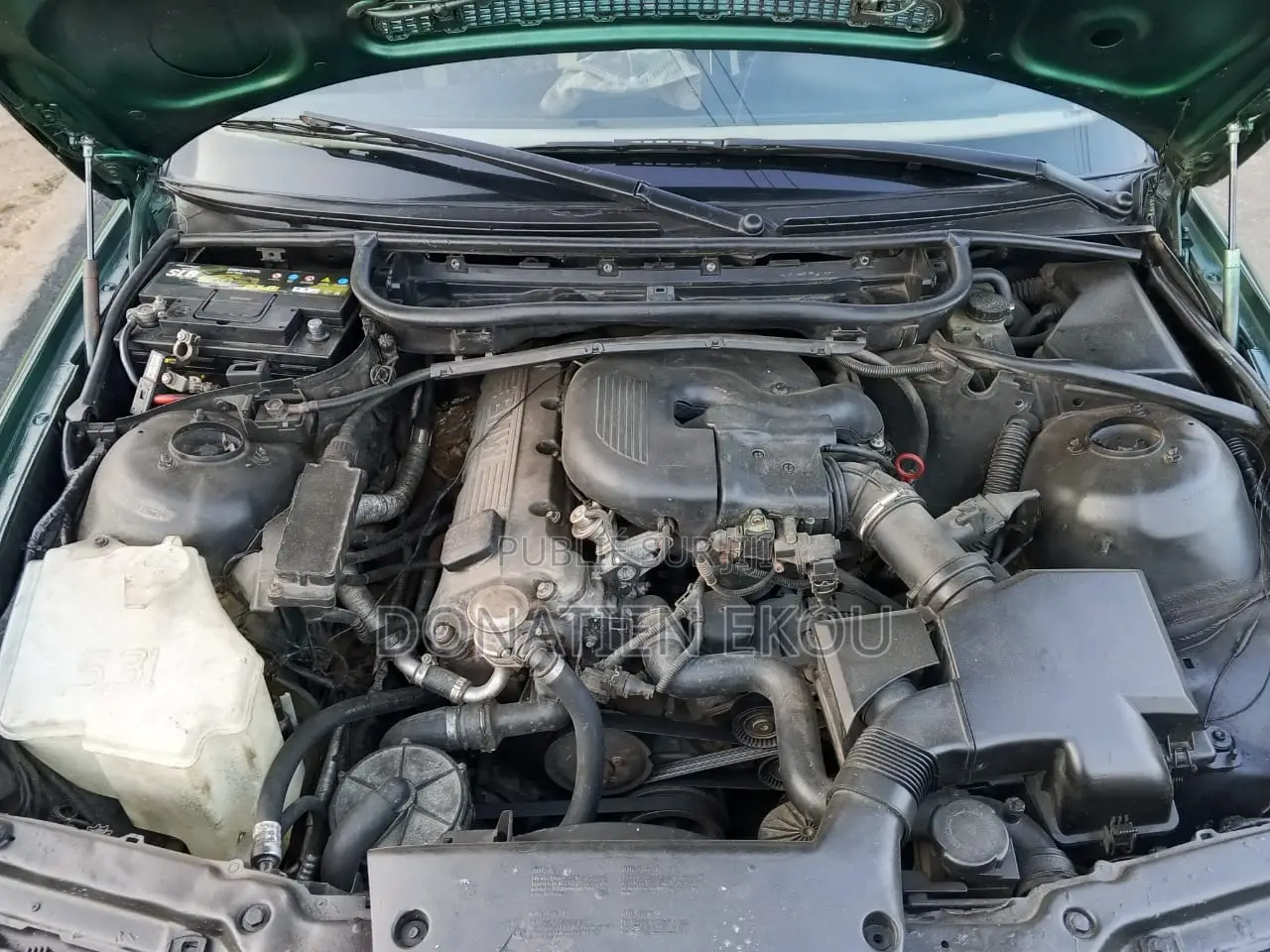 BMW 318i 2000 Vert