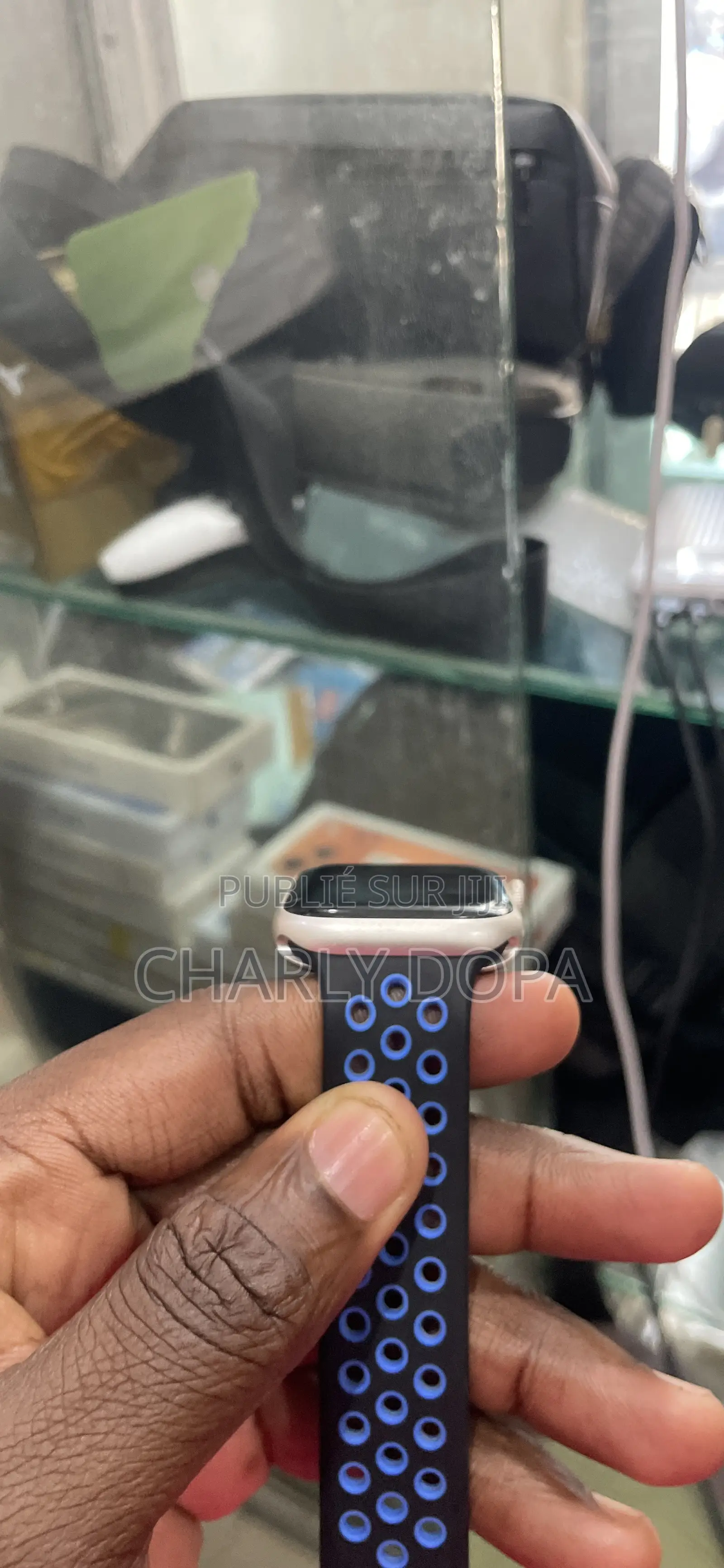Apple Watch Série 7 Comme Quasi Neuf 45mm