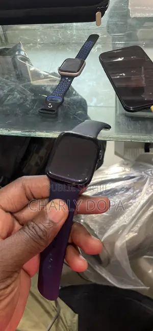 Apple Watch Série 9 45mm Second Main