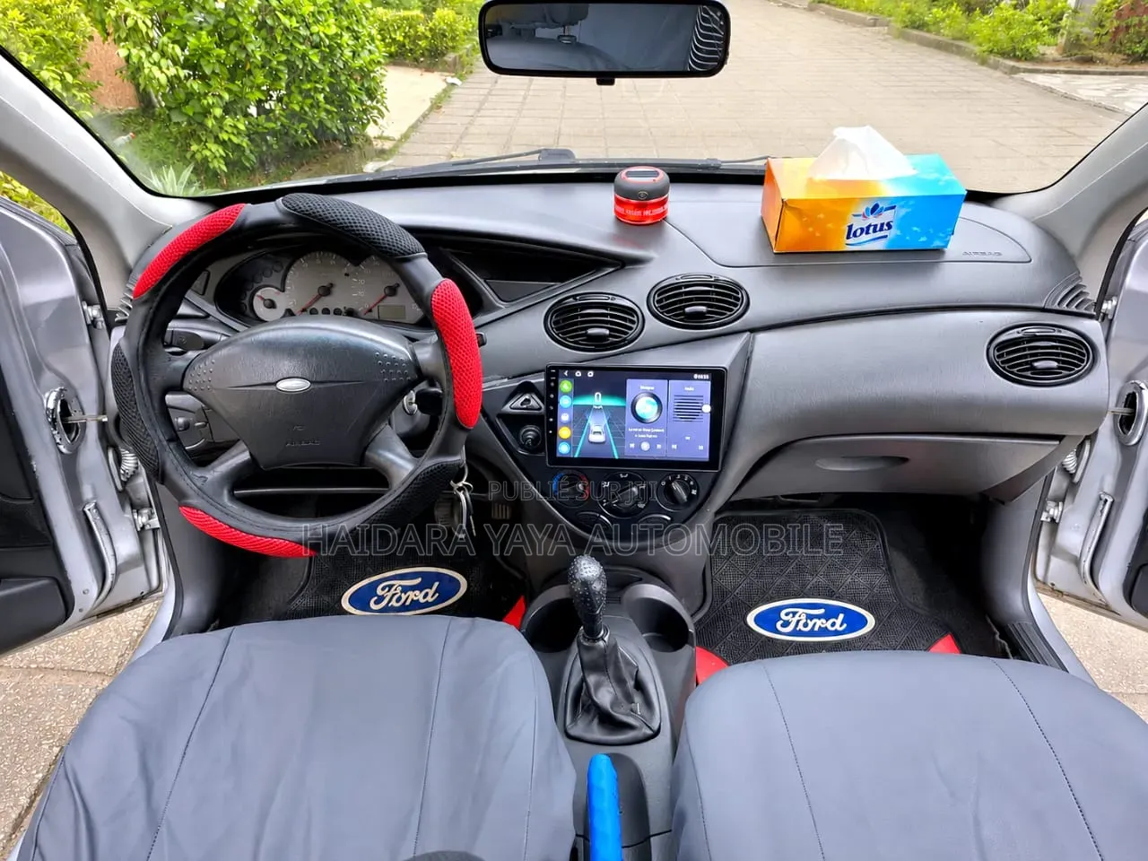 Ford Focus 2000 Gris