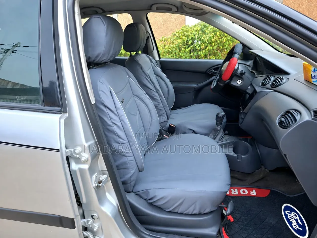 Ford Focus 2000 Gris