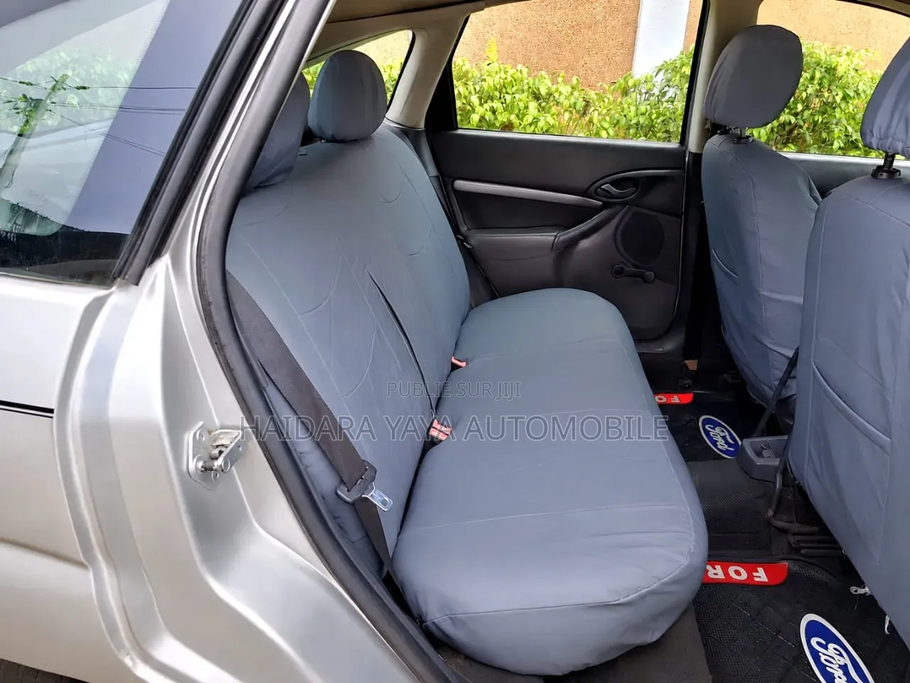 Ford Focus 2000 Gris